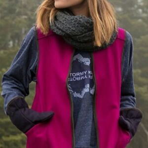 Stormy Kromer SK‎ The Ida Outfitter Fushia Raspberry Pink Vest Wool Full Zip